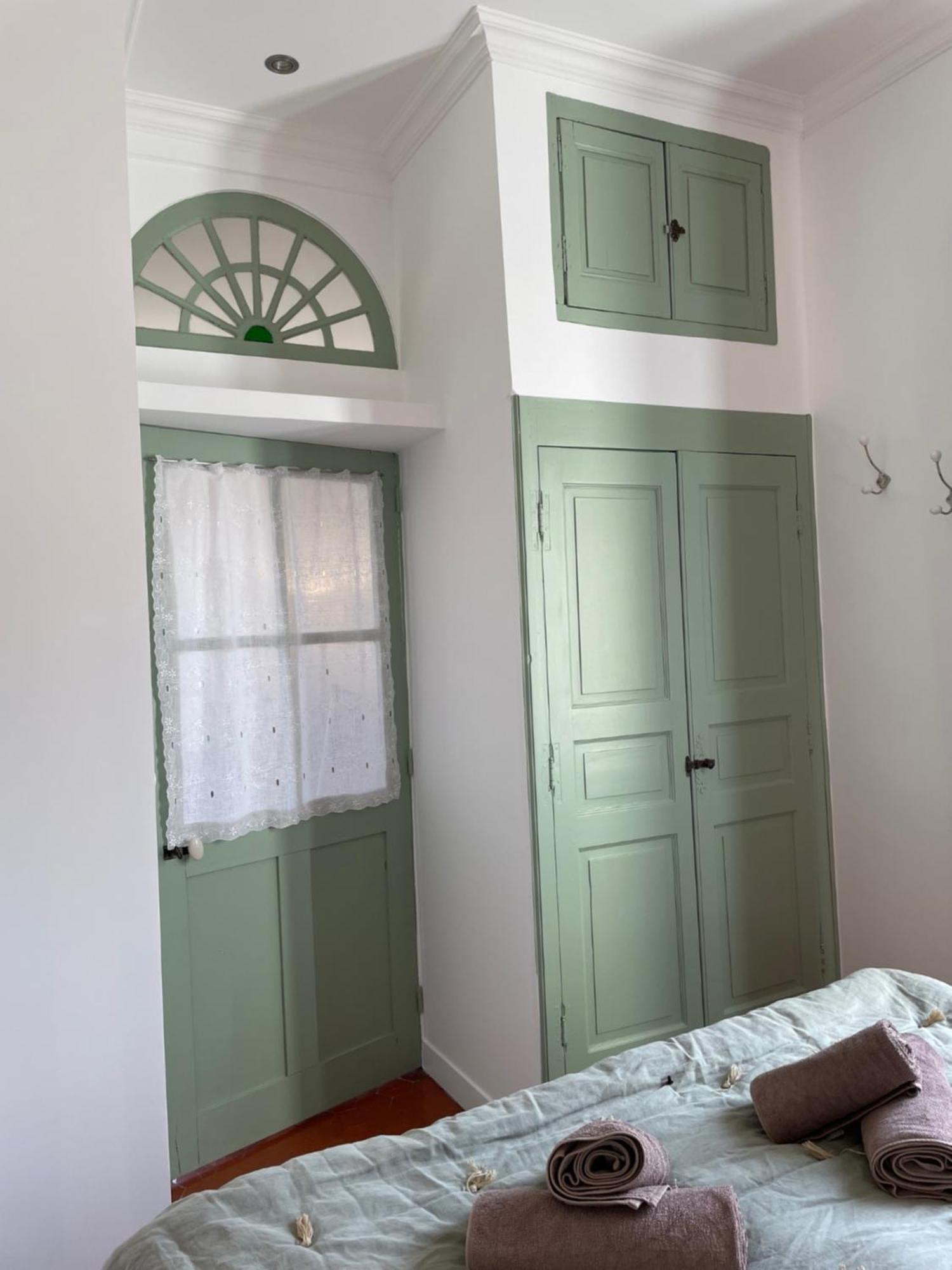 L'Ecrin De Mona Au Coeur De Lourmarin Apartment Luaran gambar